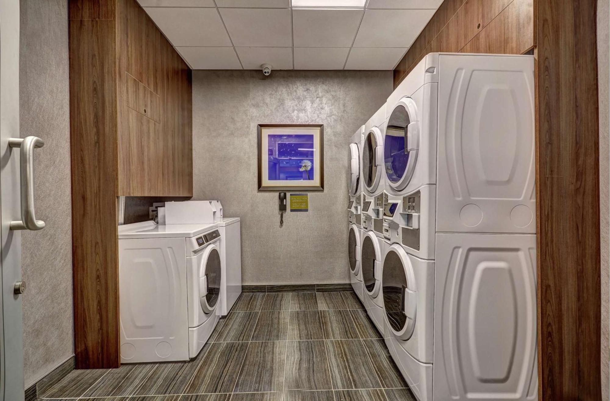 Hilton Garden Inn Toronto/Brampton West, Ontario, Canada Esterno foto
