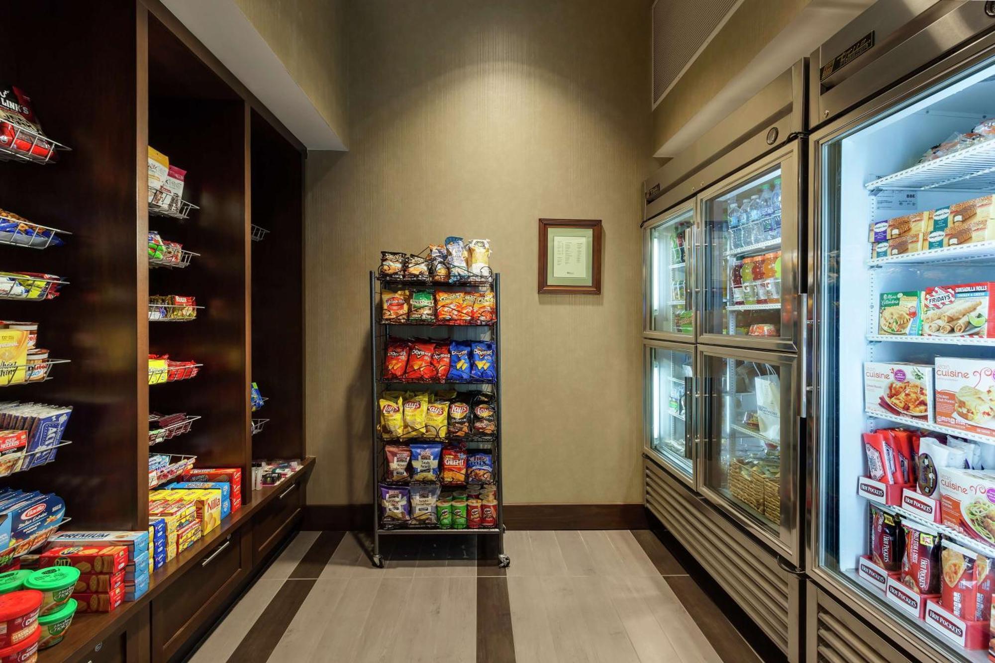 Hilton Garden Inn Toronto/Brampton West, Ontario, Canada Esterno foto