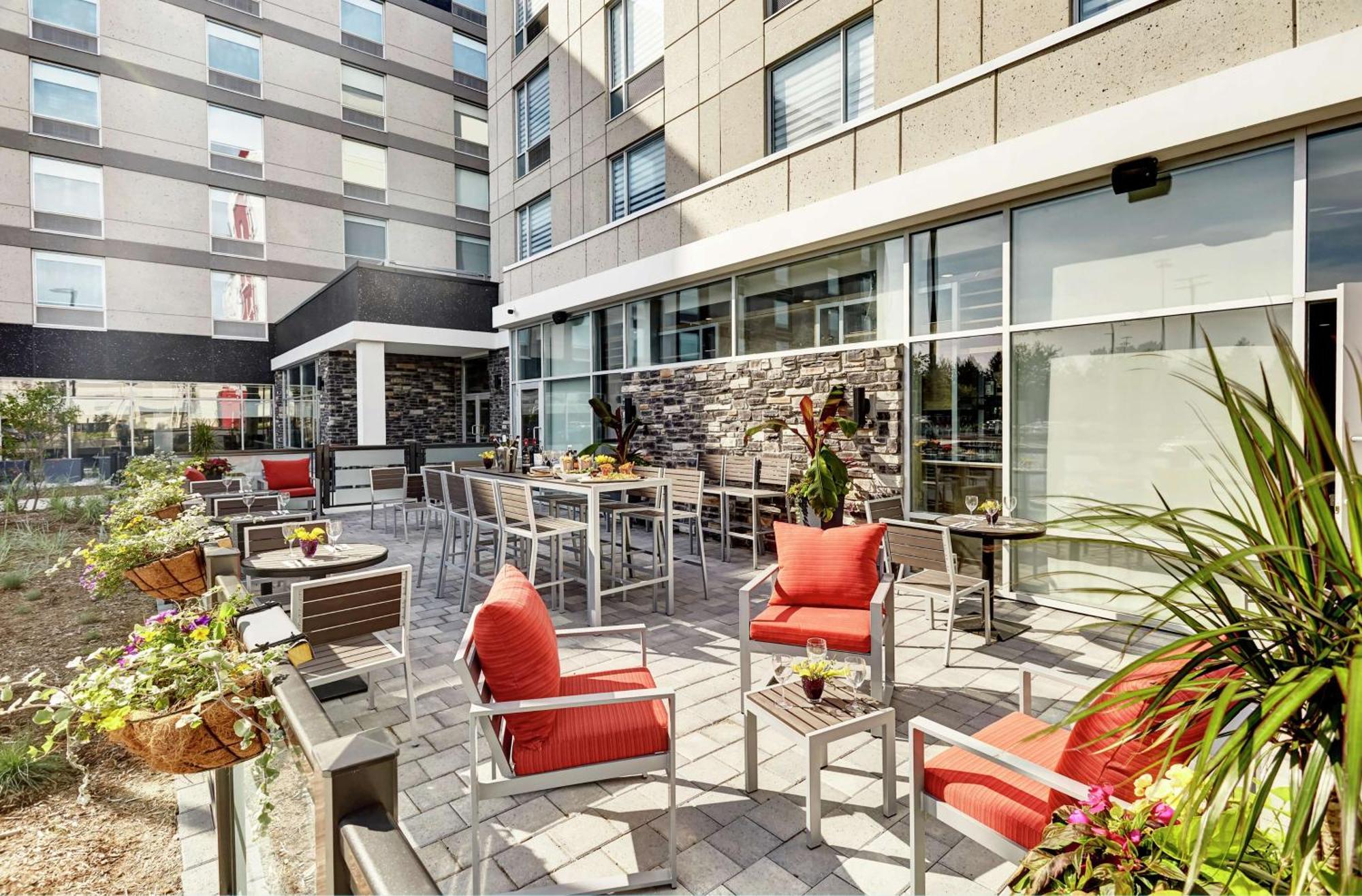 Hilton Garden Inn Toronto/Brampton West, Ontario, Canada Esterno foto